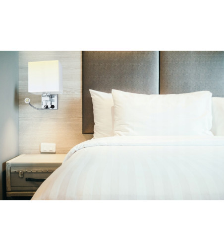 Kinkiet Sara lampa nocna do sypialni LED  elastyczna główka kierowana