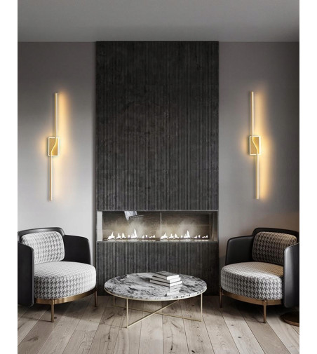 Liniowy średniej wielkości złoty kinkiet LED o nietuzinkowej formie 60cm