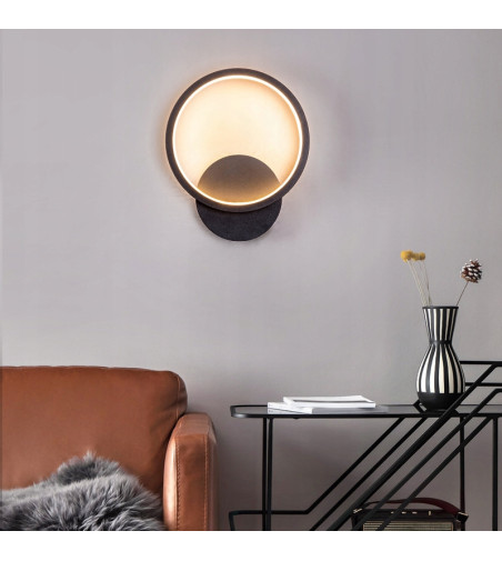 Kinkiet LED SILVA Q – subtelne oświetlenie ścienne, czarna obudowa 24 cm