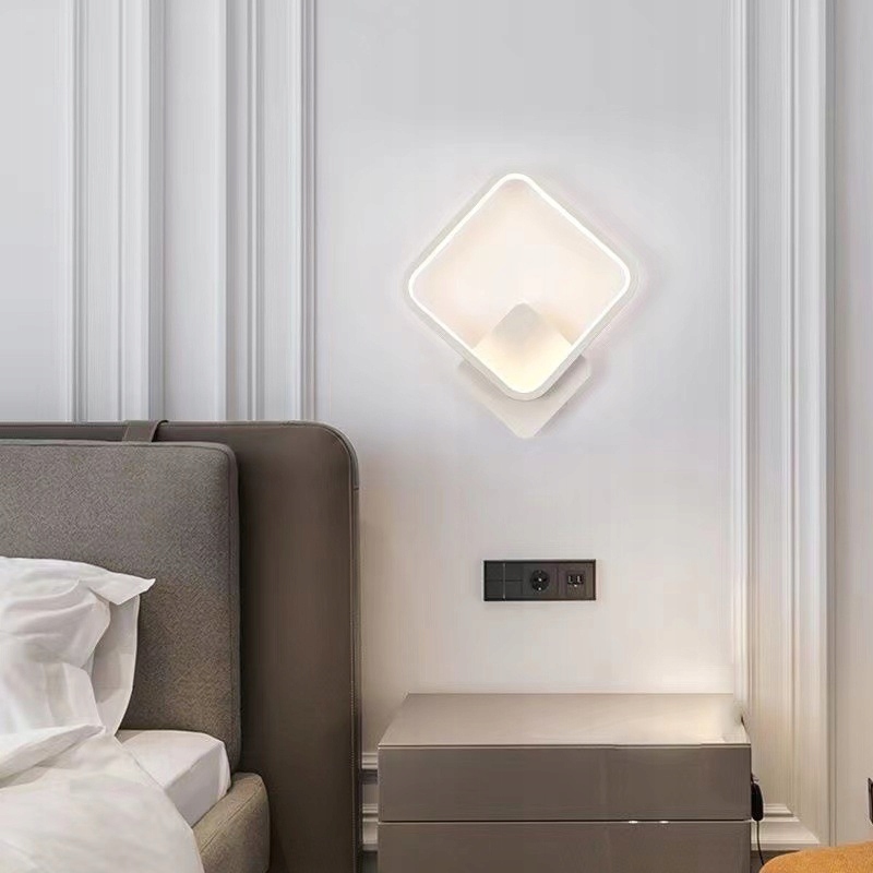 Kinkiet FABIO - idealne oświetlenie do sypialni i salonu