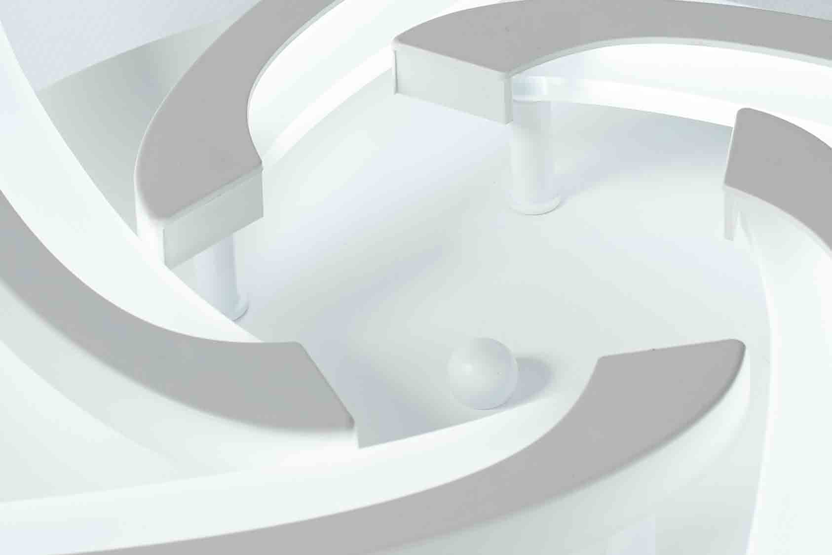 Biały nowoczesny żyrandol led z akrylowymi ramionami - nowoczesna lampa z pilotem